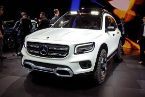 Совершенно новый Mercedes-Benz GLB